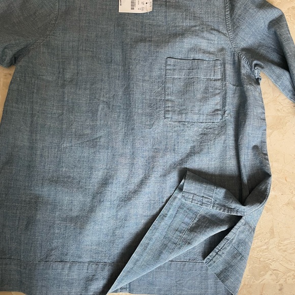 NWT J.Crew Chambray Popover with Pocket - Picture 5 of 5